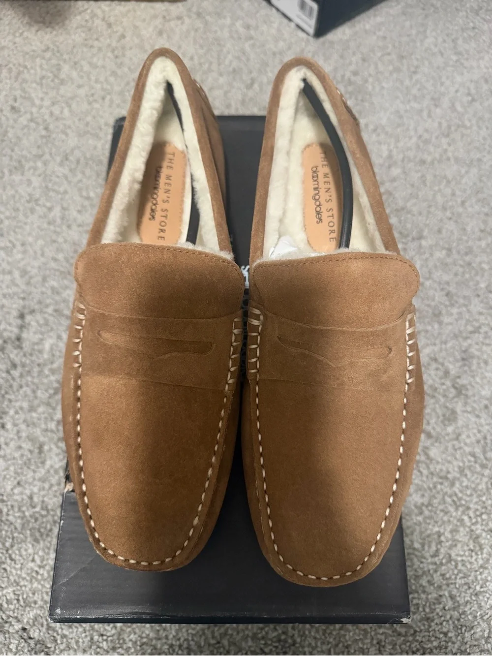 “New” Bloomingdale's Shearling Slipper size8